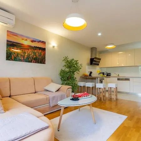 Apartman Naduno 2min Walk To *