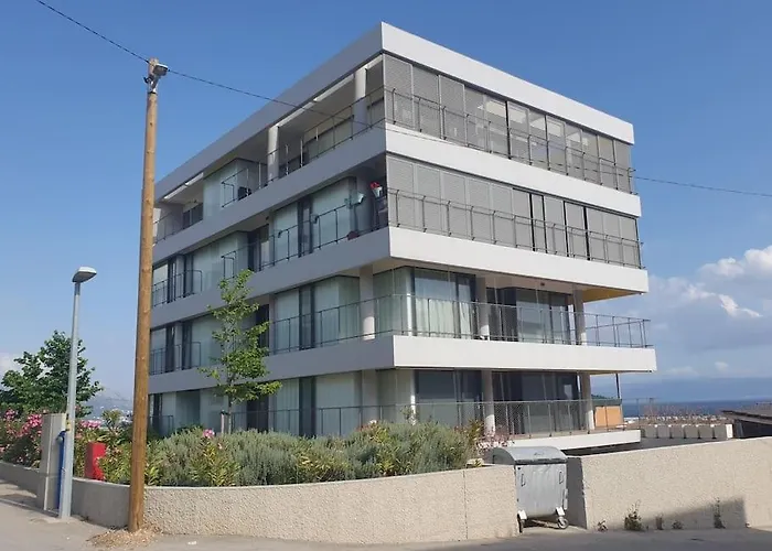 Naduno 2min Walk To *