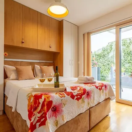 Naduno 2min Walk To 公寓